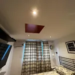 South London Private Guest Studio